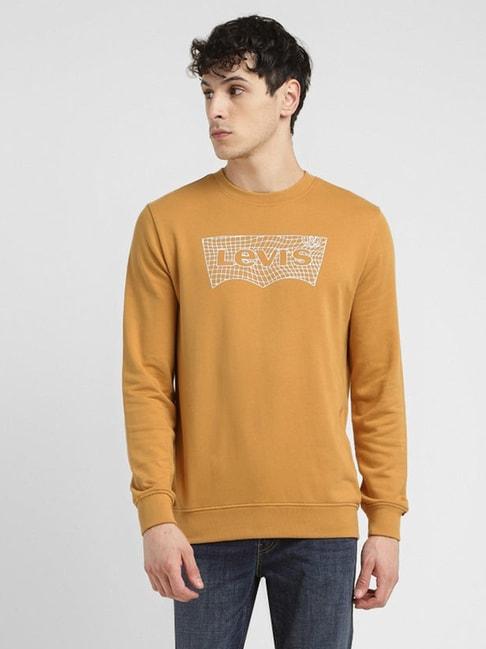 levi's-yellow-slim-fit-logo-printed-sweatshirt