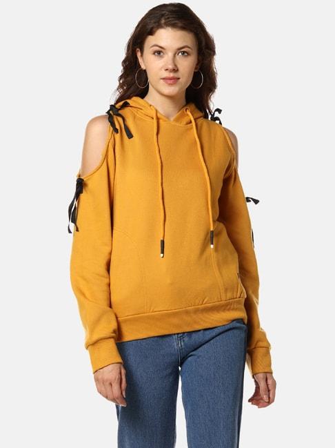 Campus Sutra Yellow Full Sleeves Hooded Sweatshirt