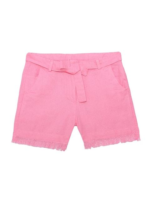 blue-giraffe-kids-pink-shorts