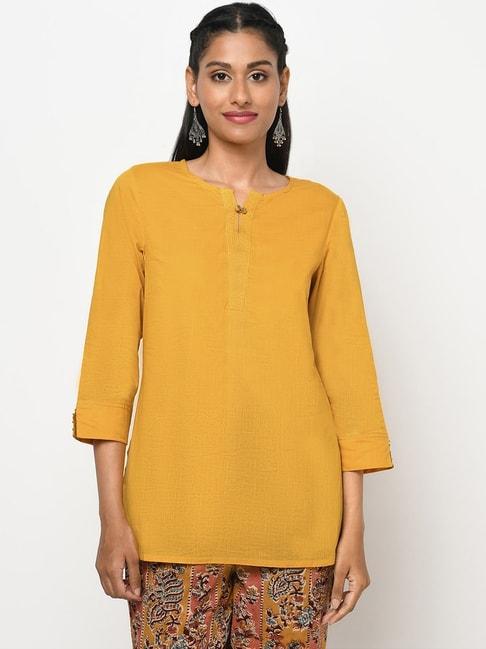 fabindia-yellow-cotton-straight-kurti
