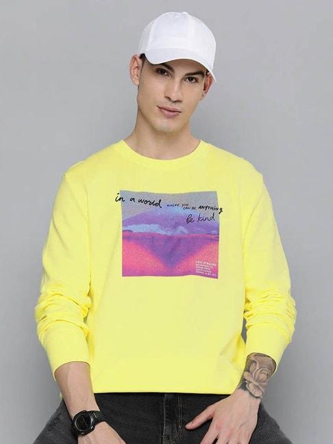 levi's-limelight-yellow-graphic-print-sweatshirt
