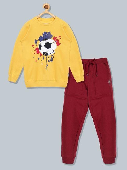 Kiddopanti Kids Mustard & Maroon Printed Full Sleeves Sweatshirt with Track Pants