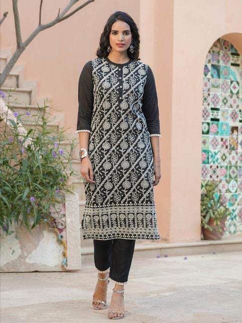 SCAKHI Black Embroidered Kurta With Pants