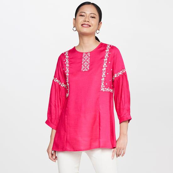 GLOBAL DESI Women Embroidered Round Neck A-Line Tunic