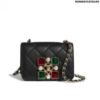 chanel-small-flap-bag