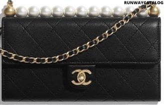 chanel-clutch-with-chain