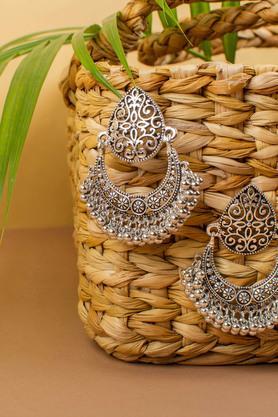 Trendy Dangler Jhumka Earrings For Girls And Women Who Wish To Make A Style Statement