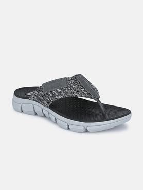 mesh-slip-on-men's-casual-wear-slippers---grey