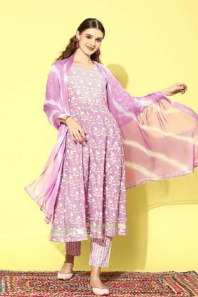 Embroidered Full Length Cotton Women's Kurta Set - Lavender