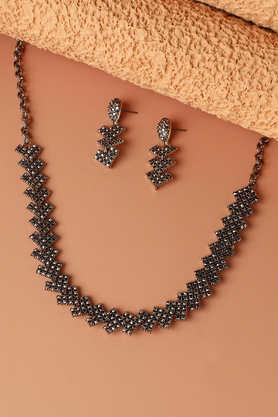Women's Crystal Arrowhead Jewellery Set - Dark Silver