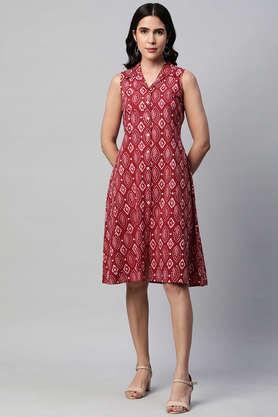 geometric-collared-cotton-women's-knee-length-dress---maroon