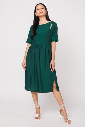 solid-cotton-round-neck-women's-maxi-dress---green