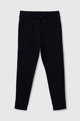 solid-cotton-regular-fit-boys-track-pants---navy